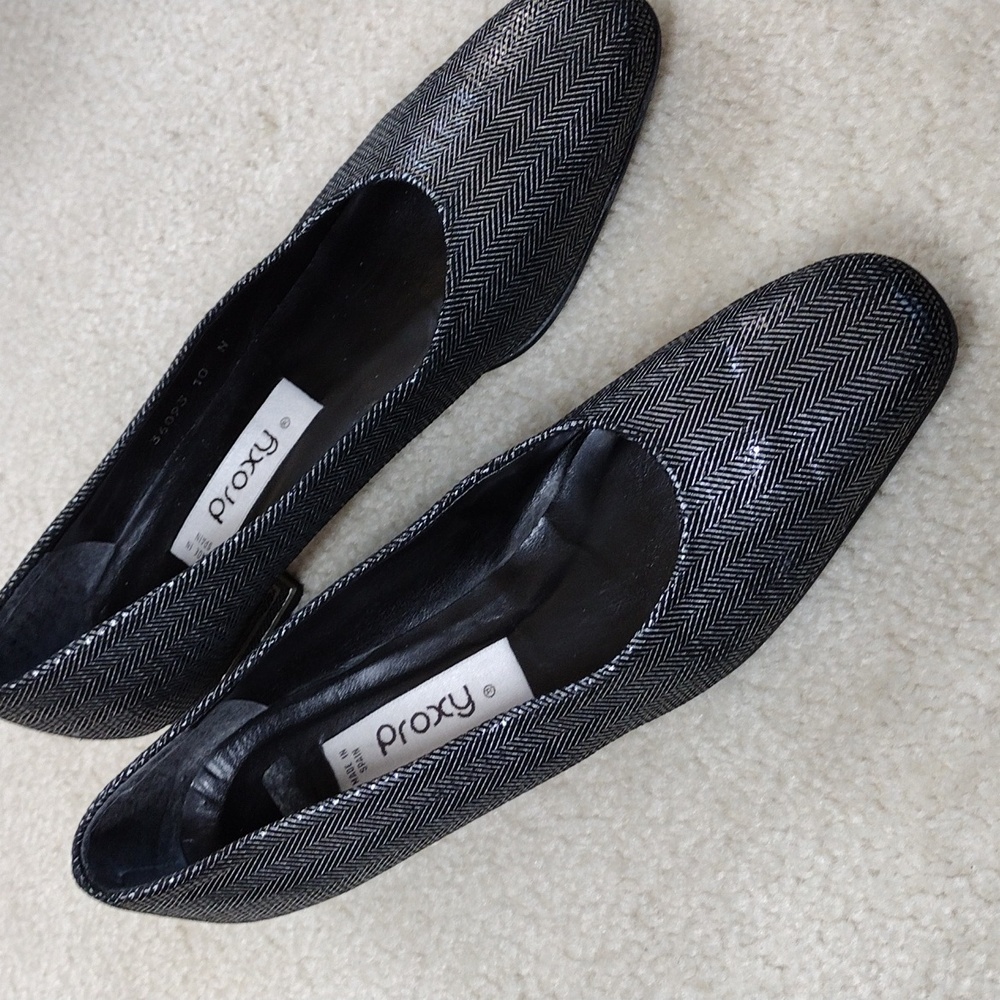 Proxy women's gray and black herringbone print heels. Size 10 narrow
